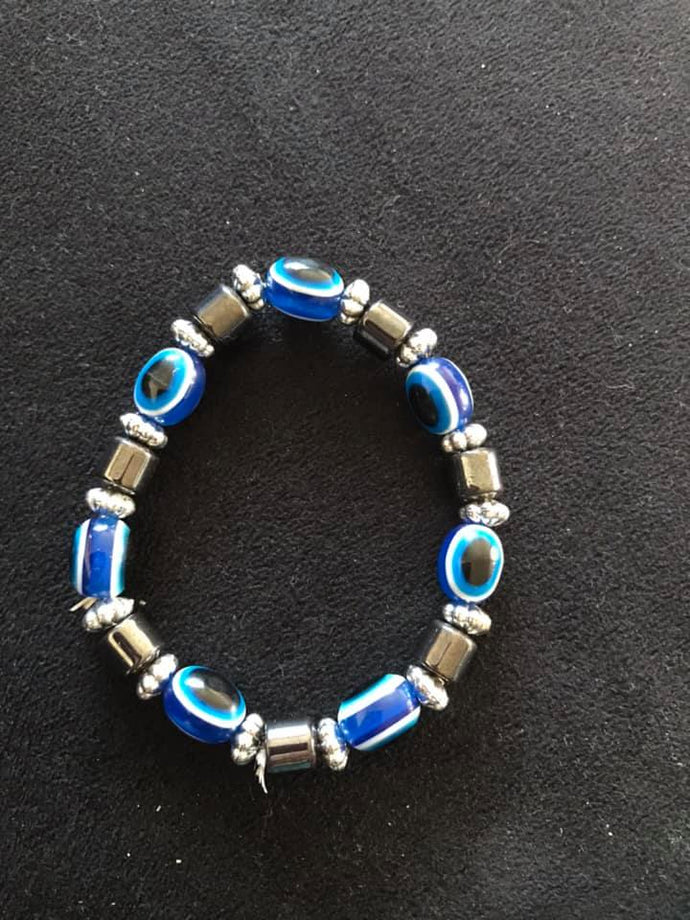 Evil eye bracelet-Blue. One size fits all.