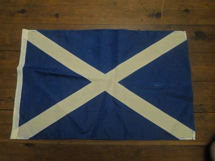 SCOTLAND ST ANDREWS Flag Handwaver size. 30 cm x 45 cm without stick. Second